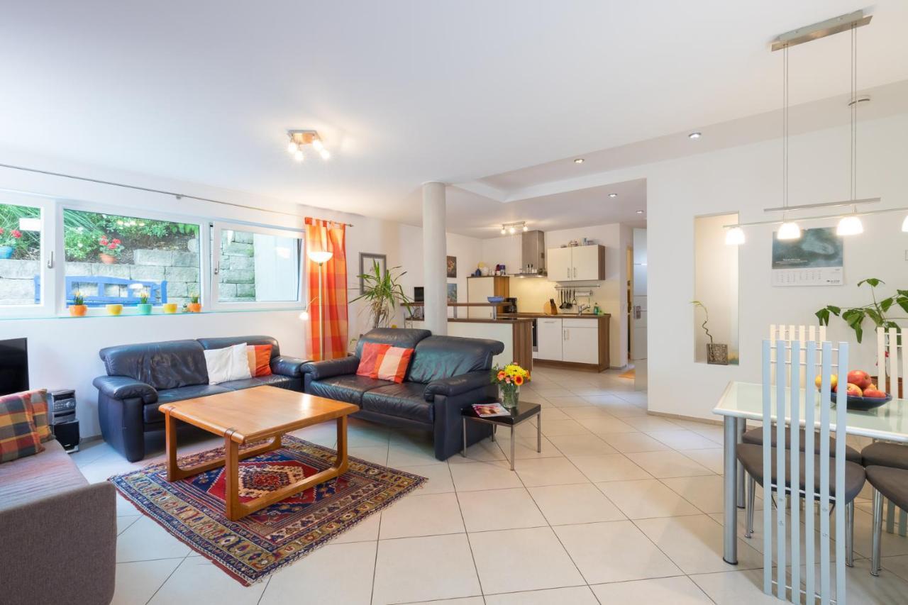 Bodensee Apartment Ueberlingen "Bauhaus Ueber Der Stadt" מראה חיצוני תמונה